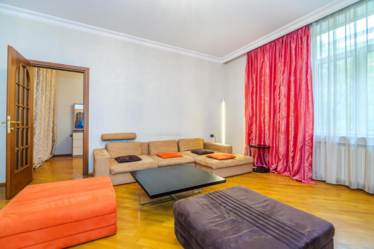 דירות באקו Vip Apartamen Nizami Street מראה חיצוני תמונה