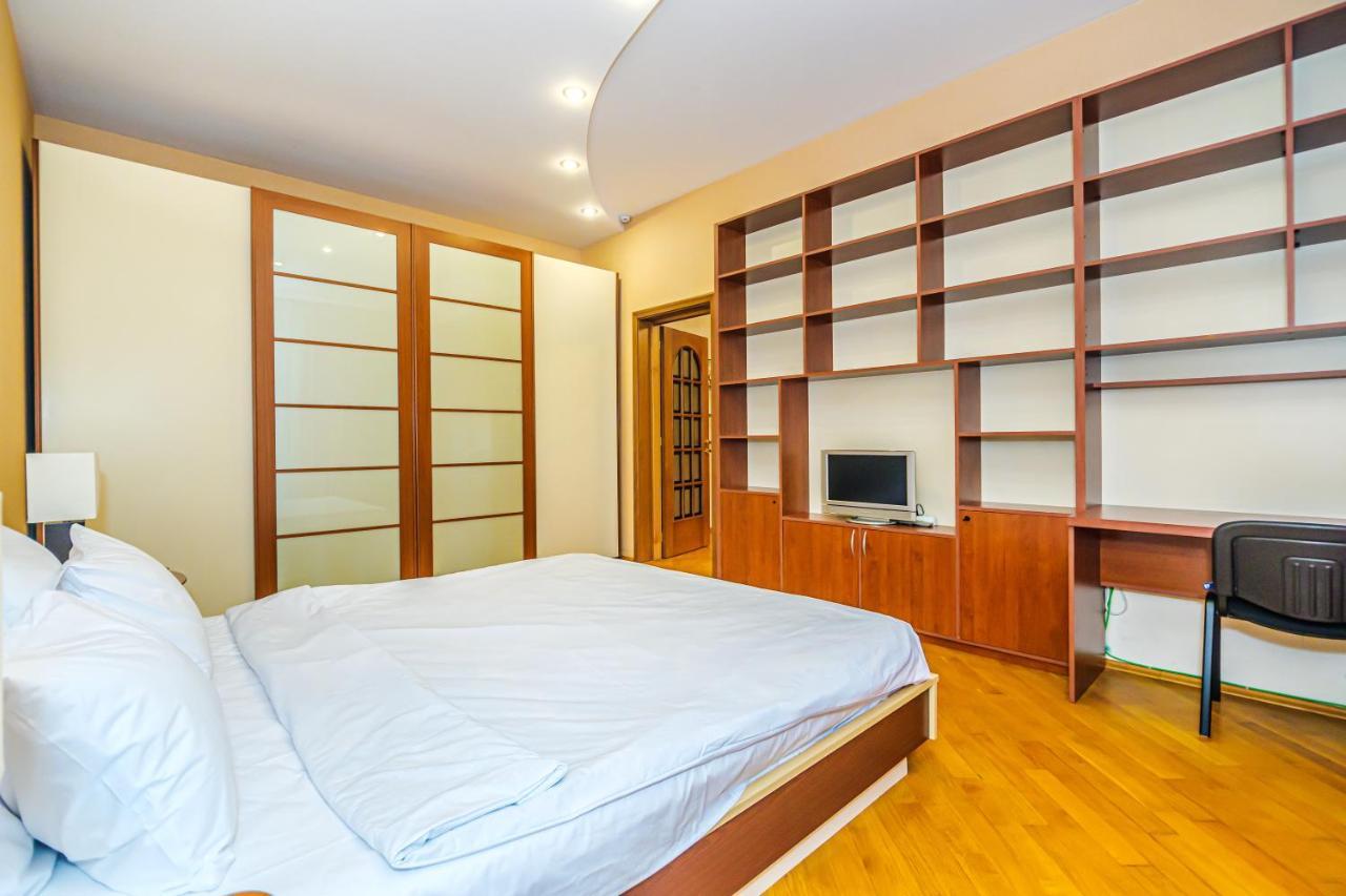 דירות באקו Vip Apartamen Nizami Street מראה חיצוני תמונה