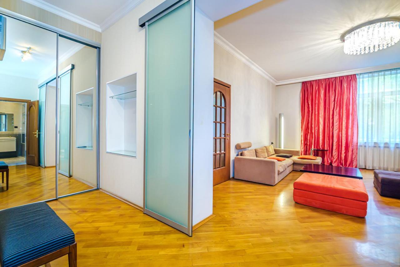 דירות באקו Vip Apartamen Nizami Street מראה חיצוני תמונה
