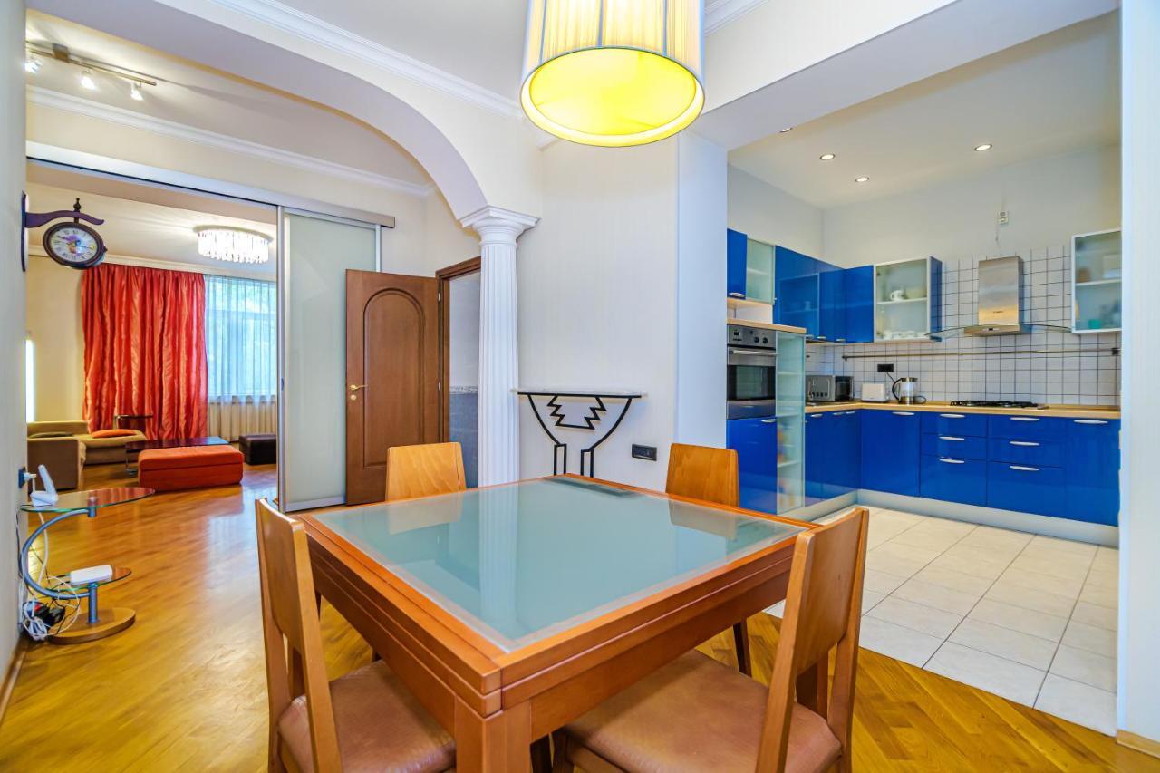 דירות באקו Vip Apartamen Nizami Street מראה חיצוני תמונה